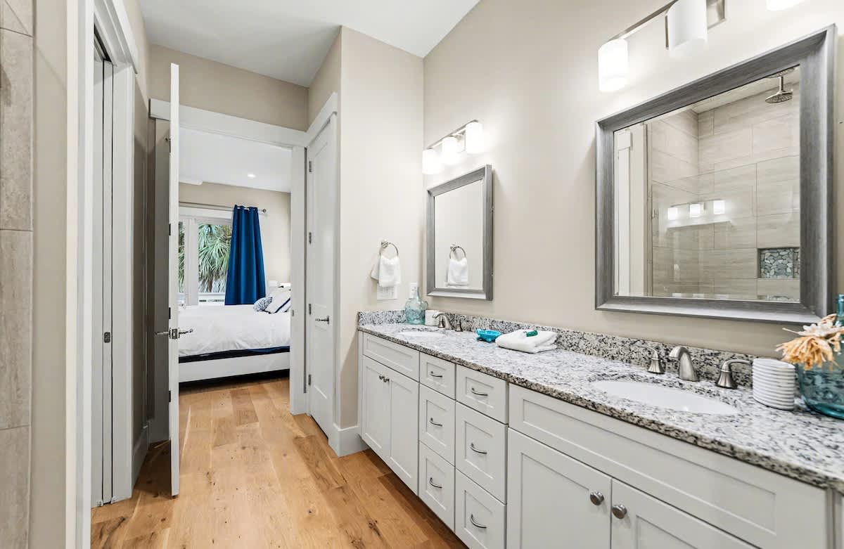 Primary En-Suite with Double Vanity 
