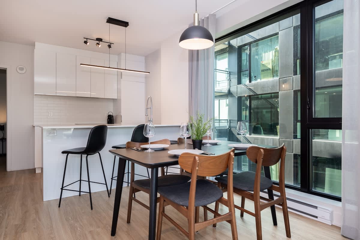 Premium city view | Chic 2 bedroom 2 bath 2