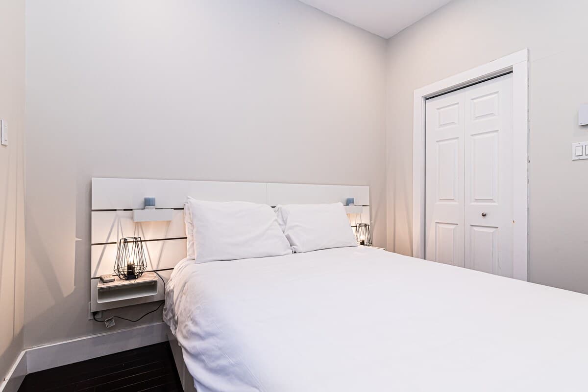 Apartment Fully Furnished 1 bedroom 1-4131 5