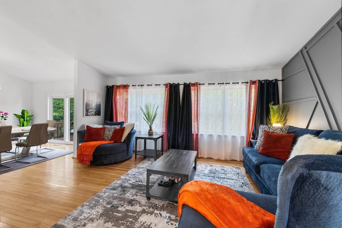 NEW Stunning 1 Bed |1 Bath | Basement | Free parking