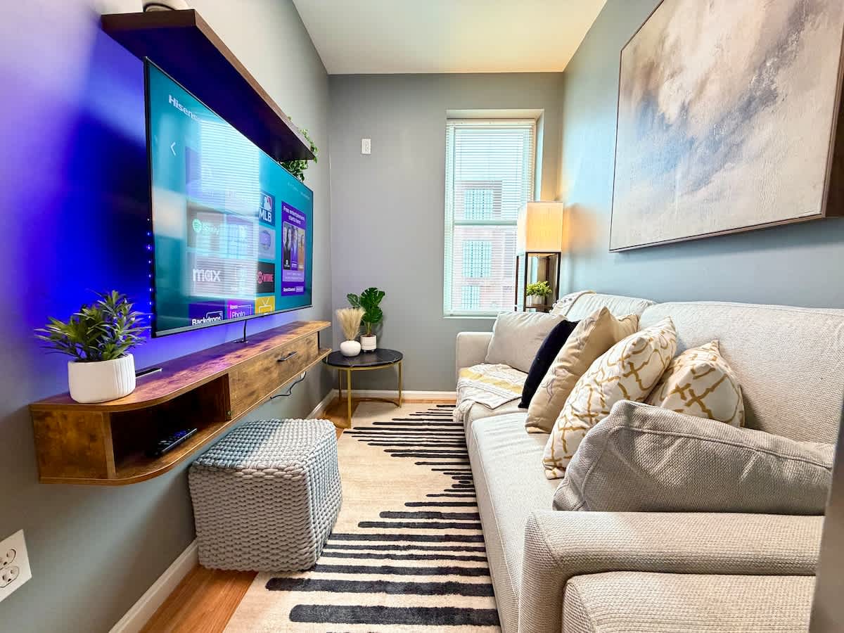 Chic DC Apartment w/ Outdoor Area | 31+ Nights