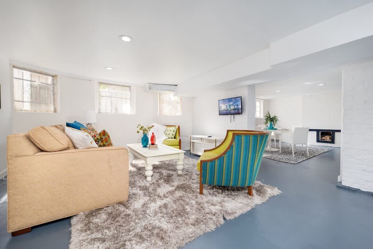 The Gathering House B- Sleeps 6, 2BR