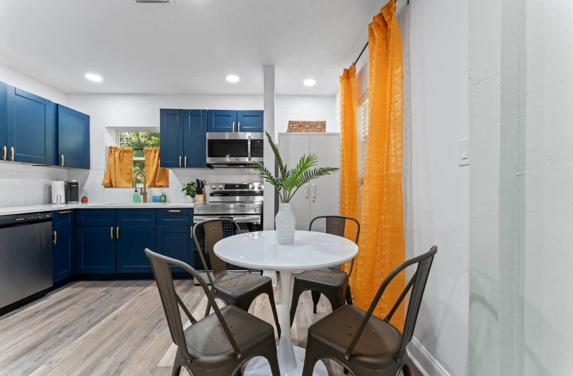 Luna's Landing A | Team Joseph Ellen — photo 4