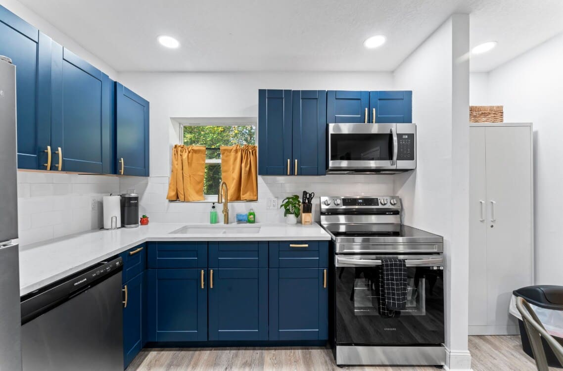 Luna's Landing A&B | Team Joseph Ellen — photo 4