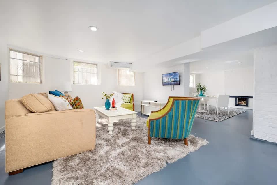 The Gathering House B- Sleeps 6, 2BR