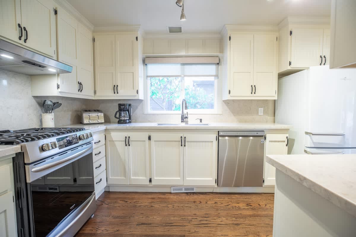 Vista Retreat Hot Tub and Wine Tastings Included 4