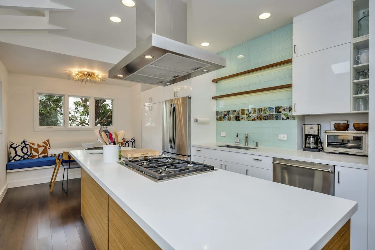 Heavenly Hideaway Wine Tastings Included 4