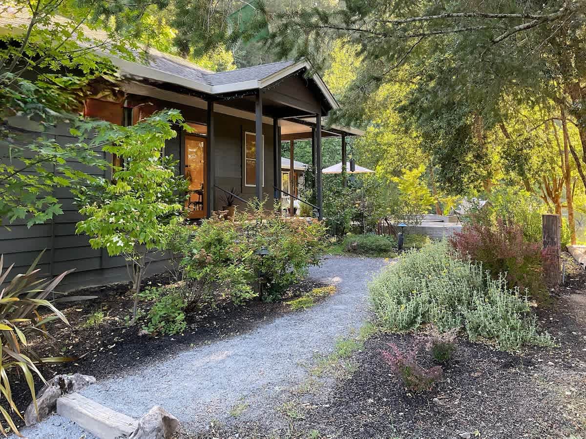 Puccioni Paradise Wine Tastings Included