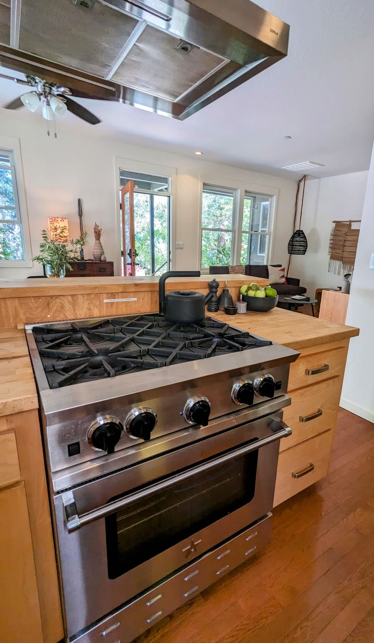 Puccioni Paradise Wine Tastings Included 5