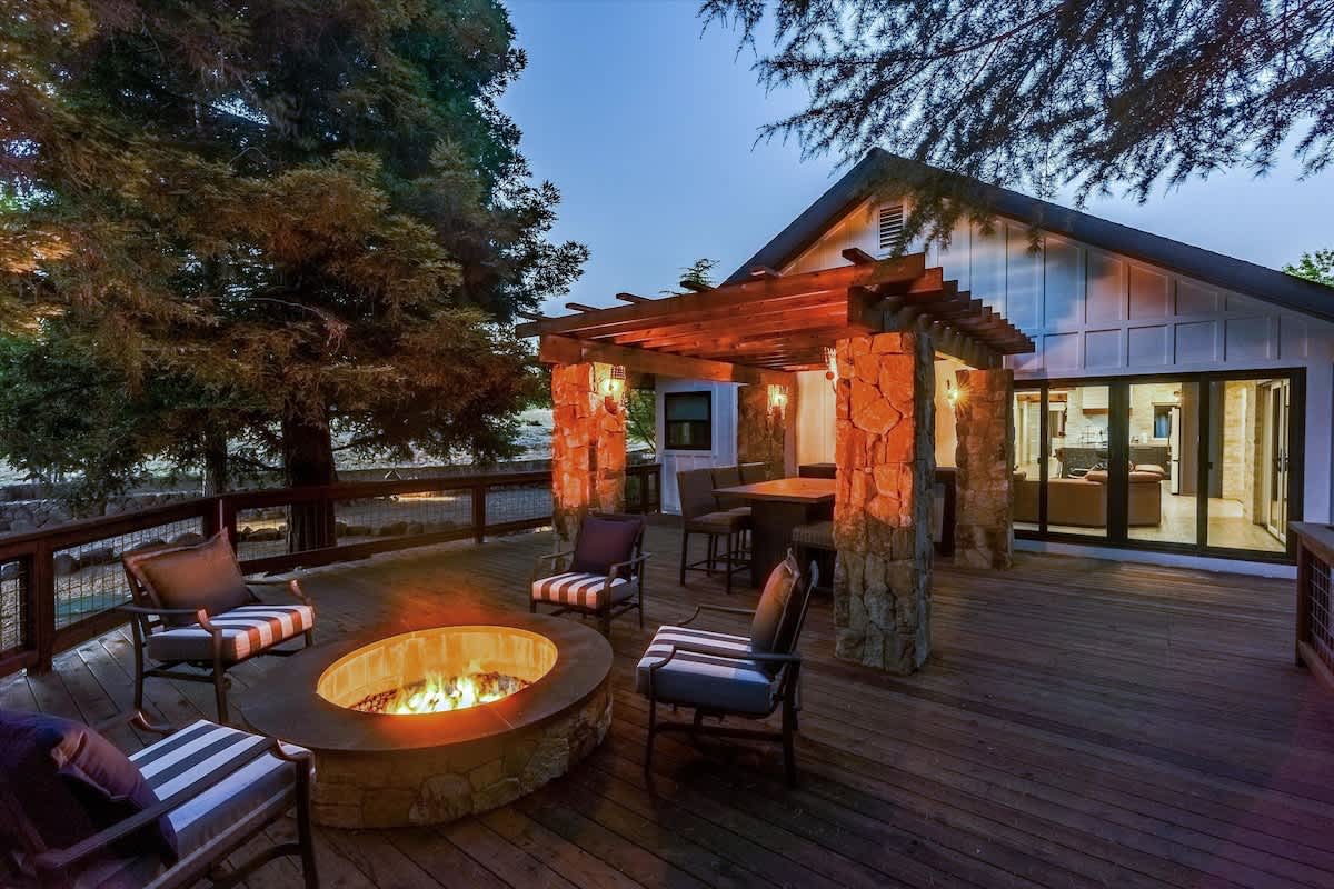 Villa with Pool Hot Tub and Tastings Included