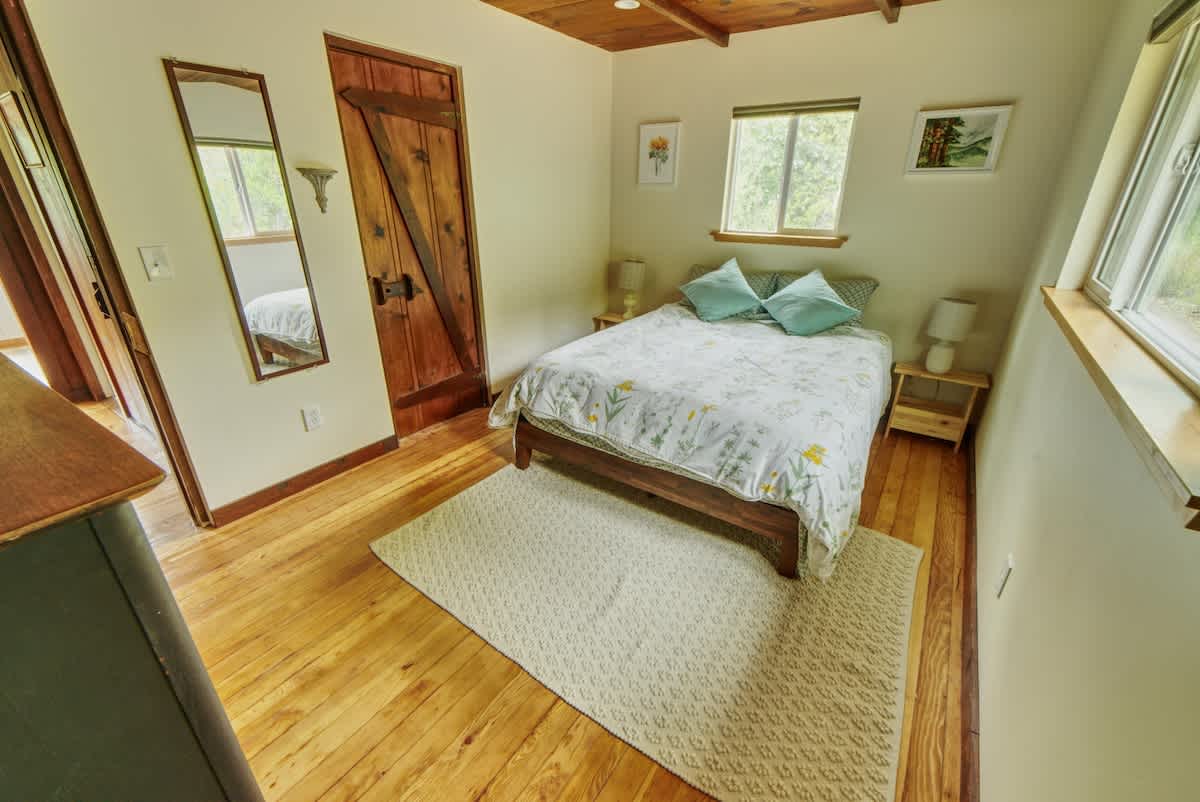 Rivers Breeze Wine Tastings Included 5