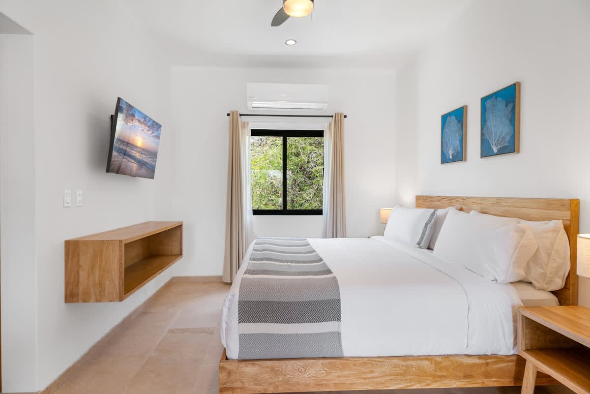 Pineda Suite 202 with Parking & Cleaning — La Paz, Baja California Sur — vacation rental