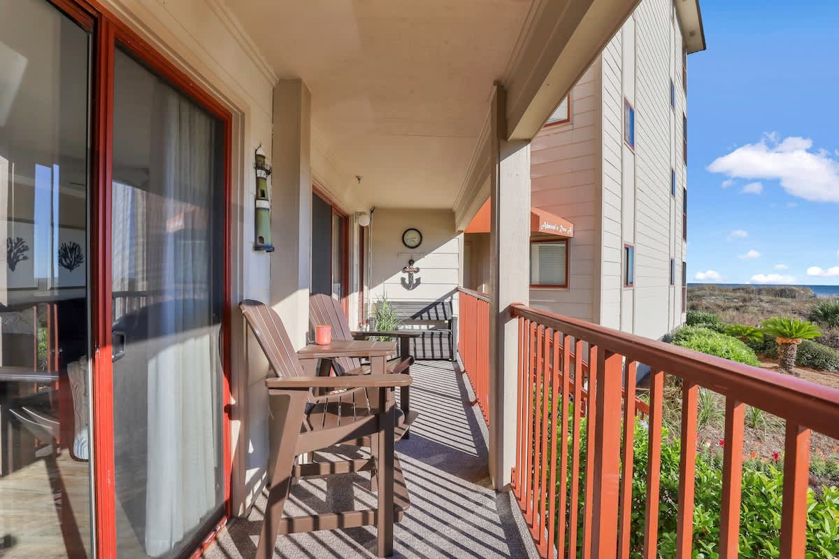 Steps to Sand | Modern 2BR Villa | Gated Resort — Hilton Head Island, SC — vacation rental