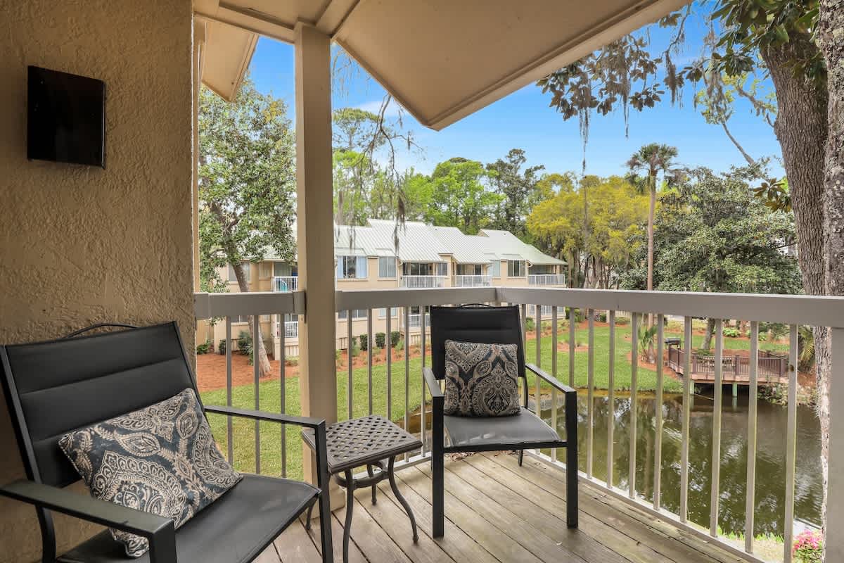 Barrington Drive 713 | King Bed & Heated Pool — Hilton Head Island, SC — vacation rental