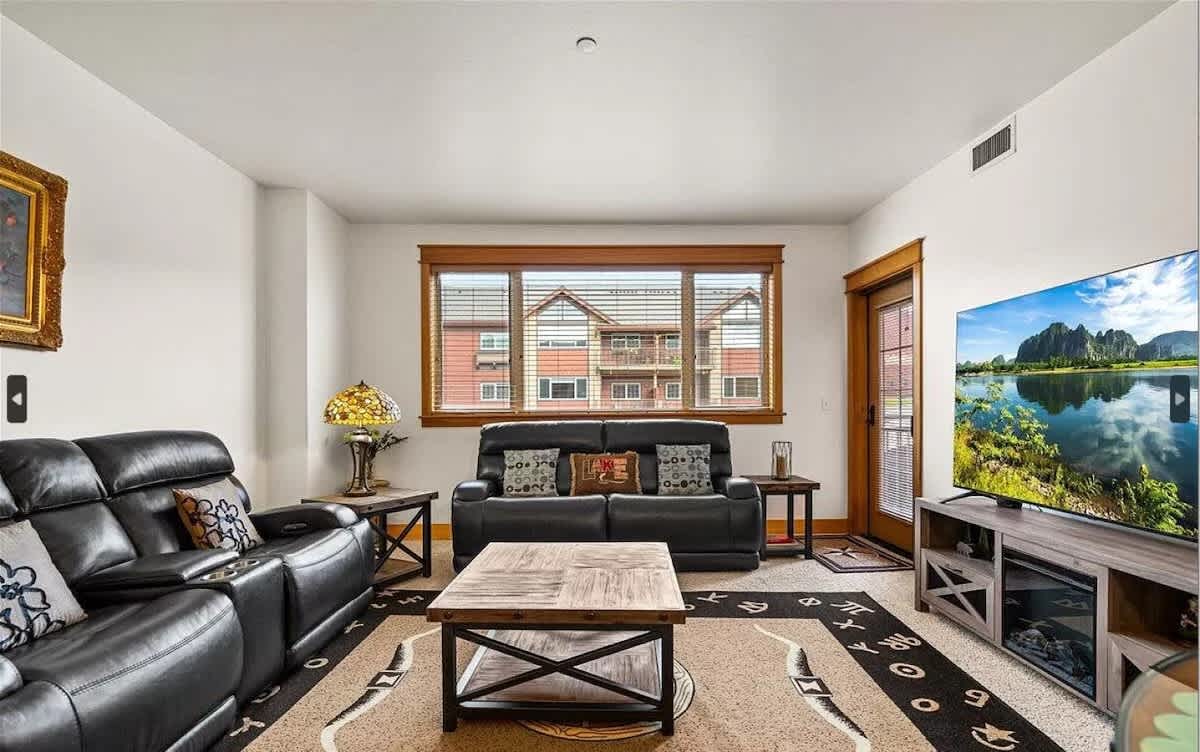 City View Condo in Riverstone with Free Parking — Coeur d'Alene, ID — vacation rental