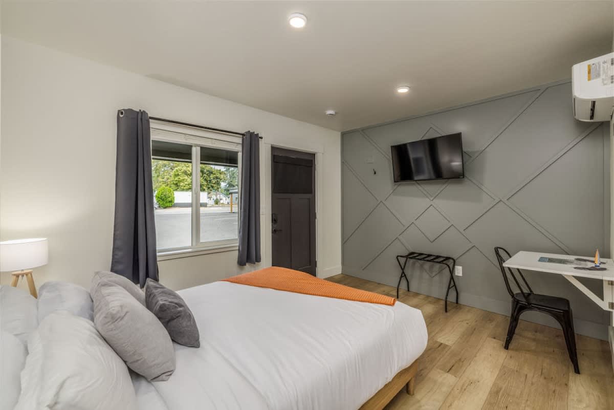 Downtown Studio#11 - Food Trucks & 5 Min to Lake — Coeur d'Alene, ID — vacation rental