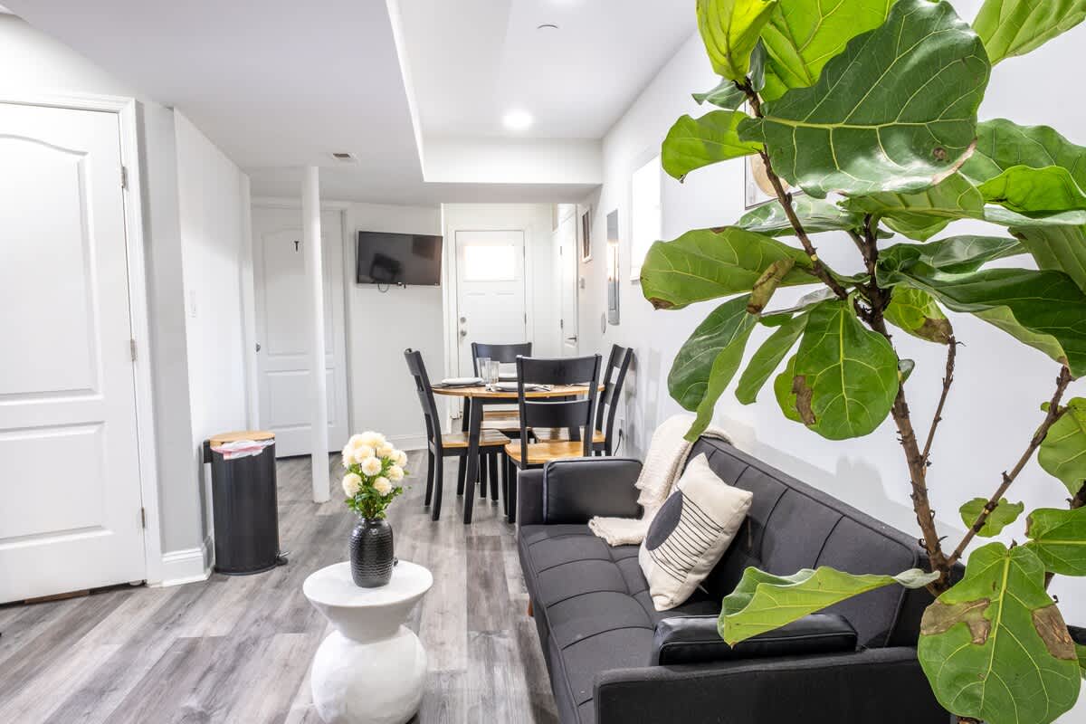 Modern DC Condo w/ Free Parking Permit & City Access