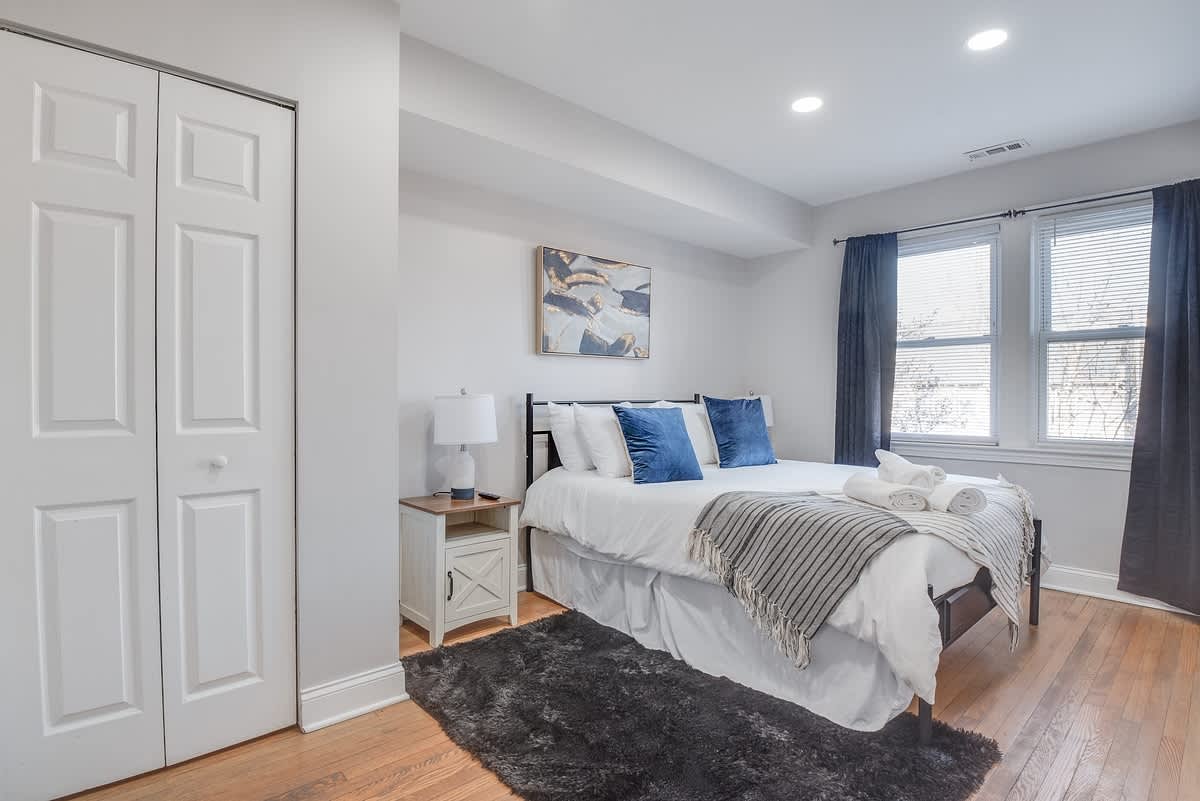 Chic Condo Steps from H St & Union Market