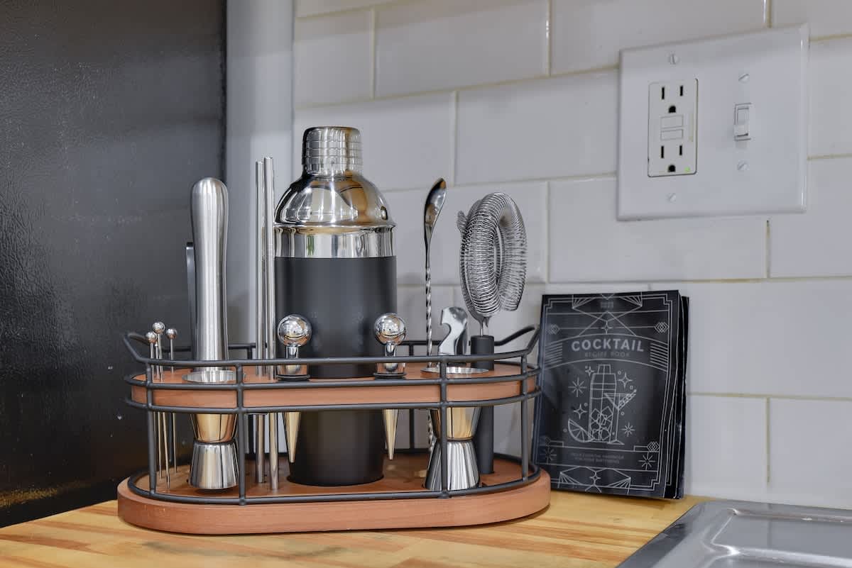 Stylish Group Condo - Prime DC Location