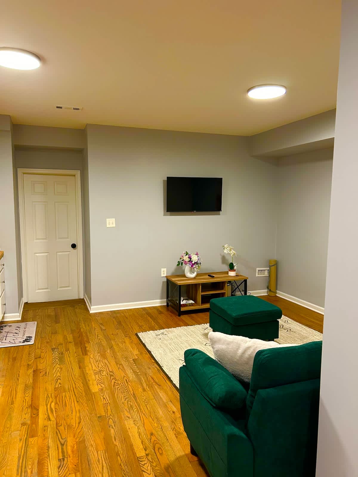 Charming Condo Steps from H Street & Union Market