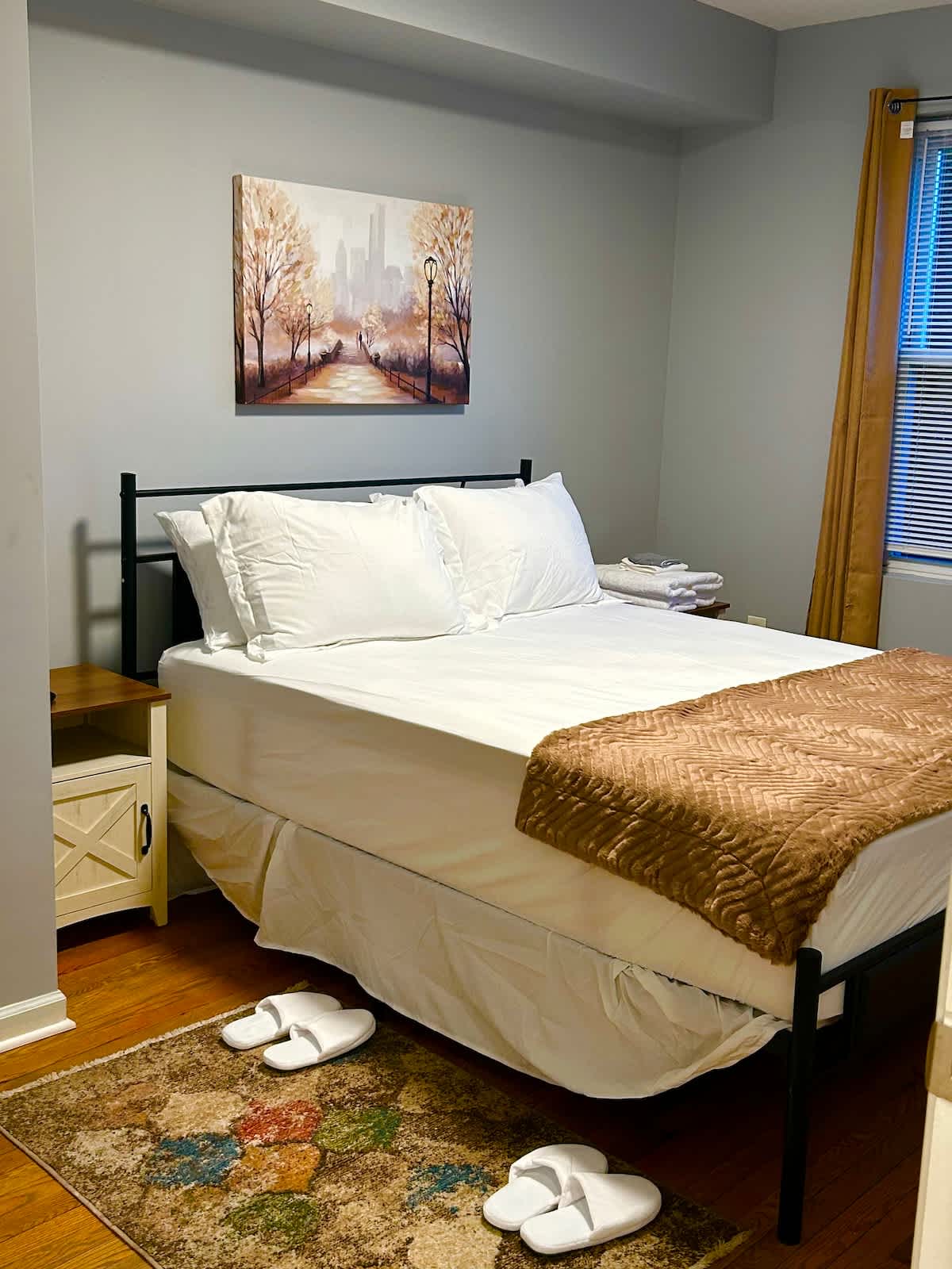 Charming Condo Steps from H Street & Union Market