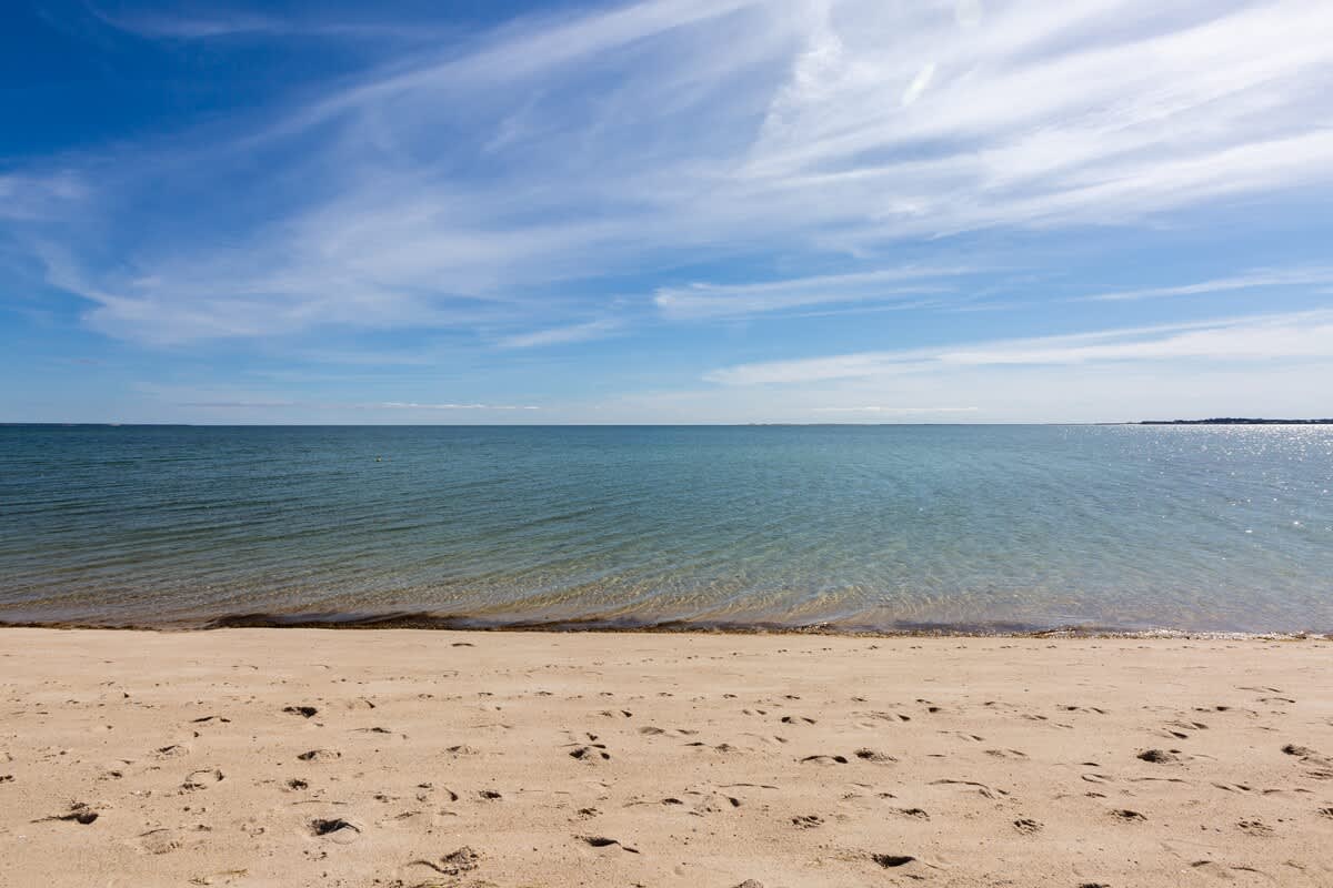 100 Yards to Beach with Bay Views 2