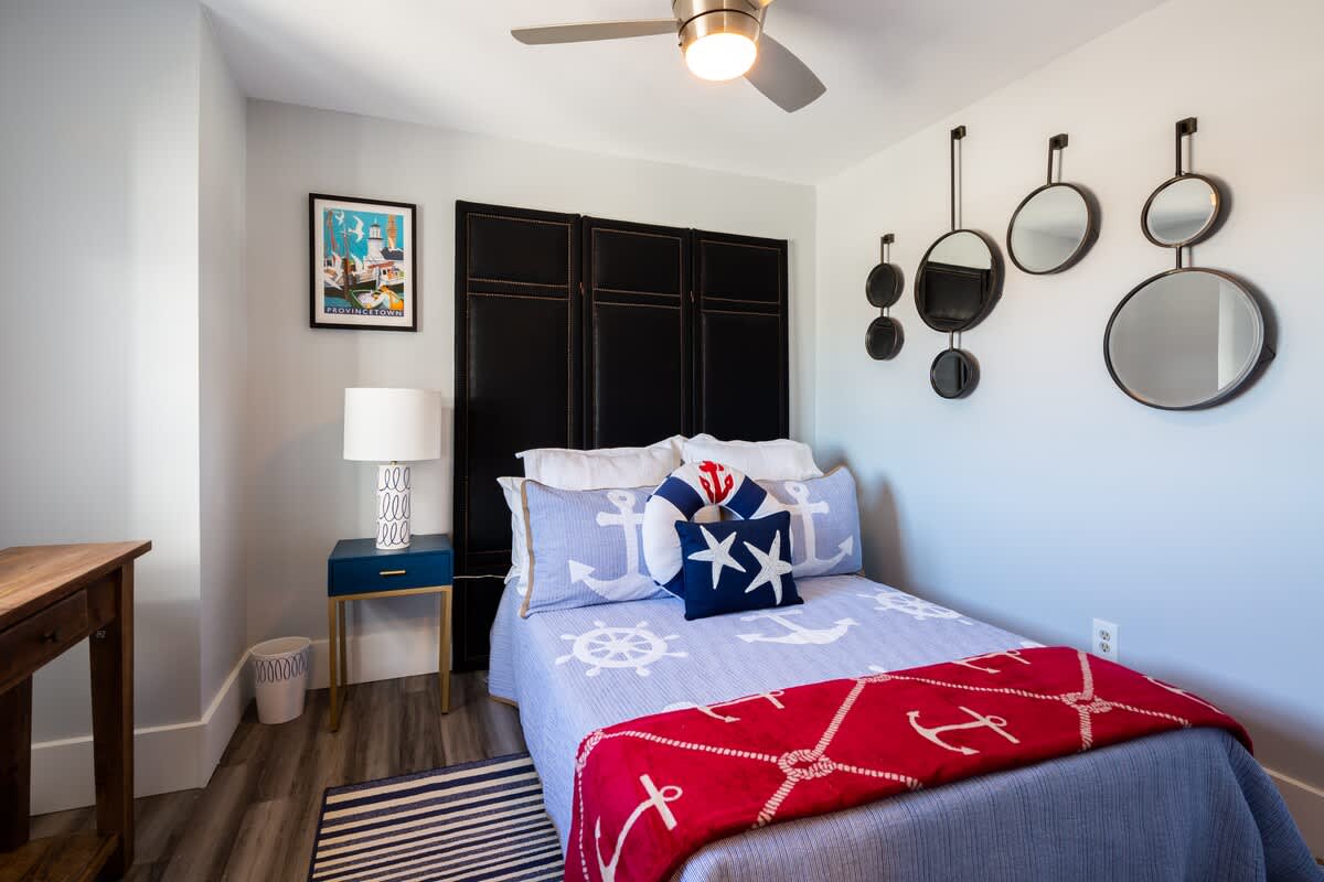 100 Yards to Beach with Bay Views 6