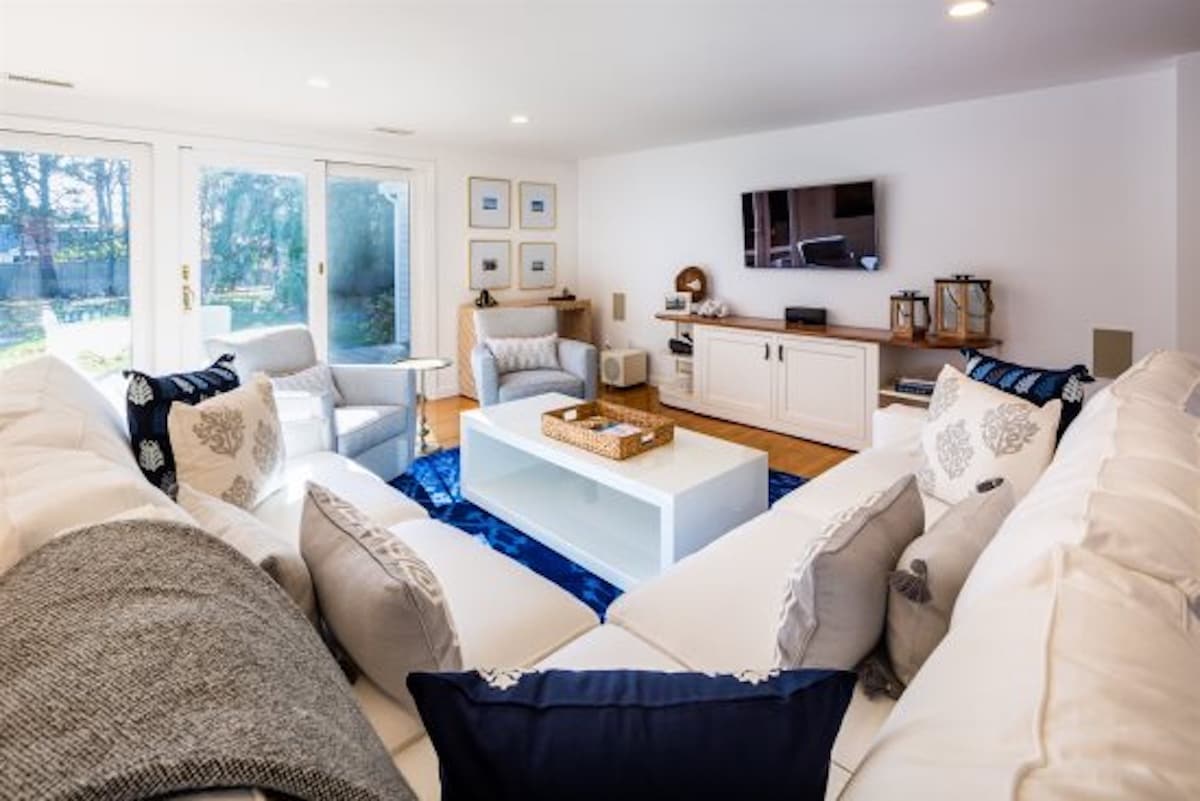 Gorgeous Dog Friendly Central AC 8