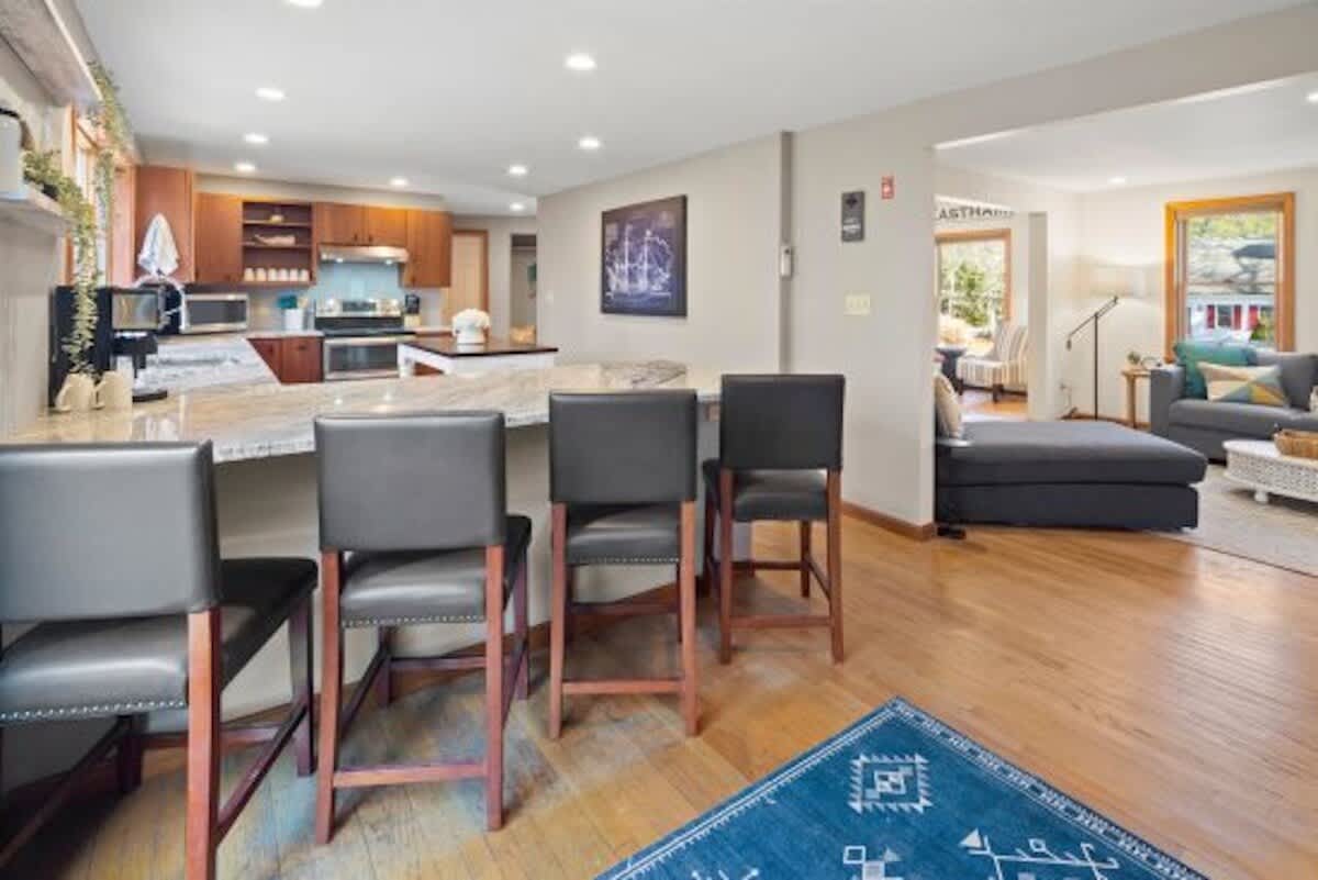 Expansive Renovated Retreat