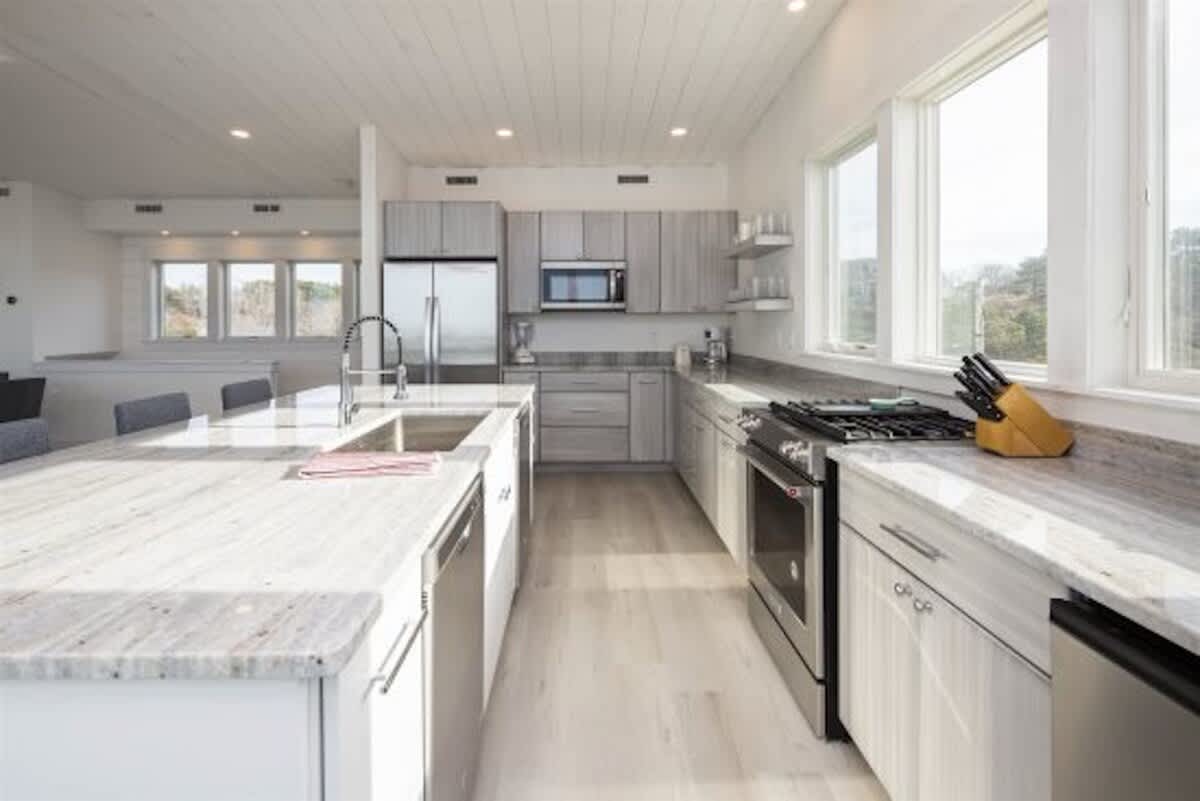 New Build in 2021 Overlooking Cape Cod Bay Steps away from Fisher beach 7