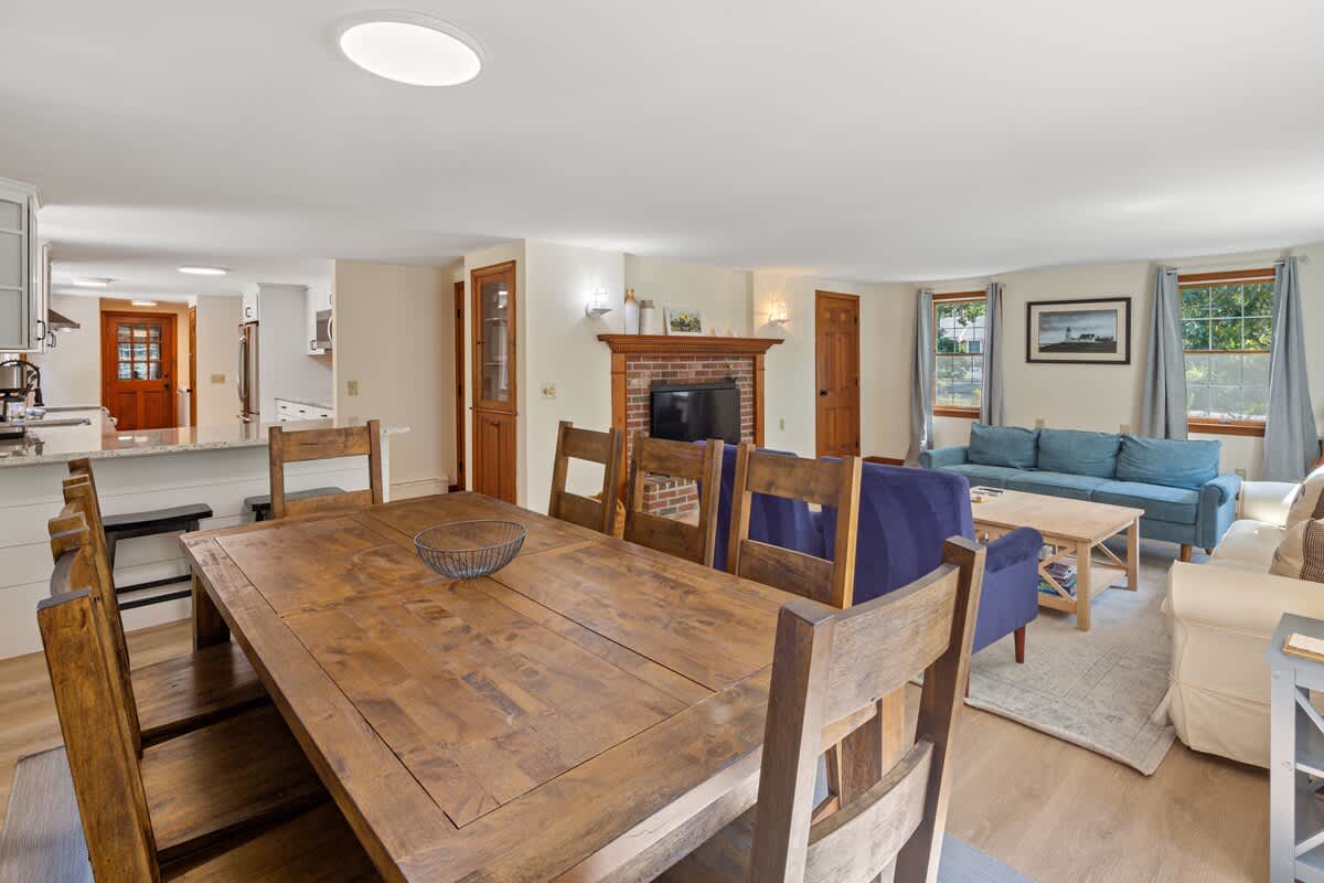 Newly Updated 5 Bedroom Home in Eastham Five Minutes to Ocean Beaches 6