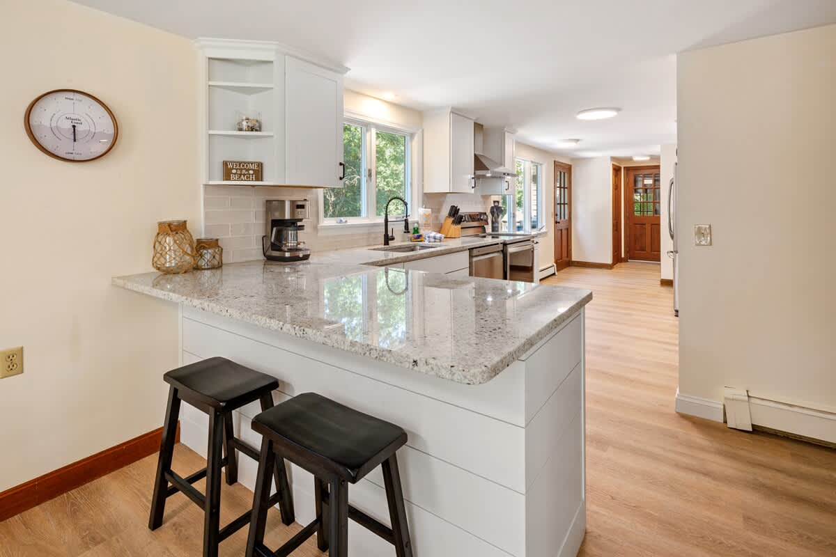 Newly Updated 5 Bedroom Home in Eastham Five Minutes to Ocean Beaches 2