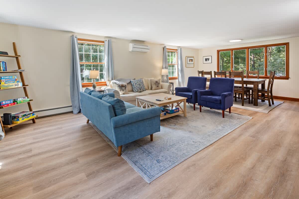 Newly Updated 5 Bedroom Home in Eastham Five Minutes to Ocean Beaches 7