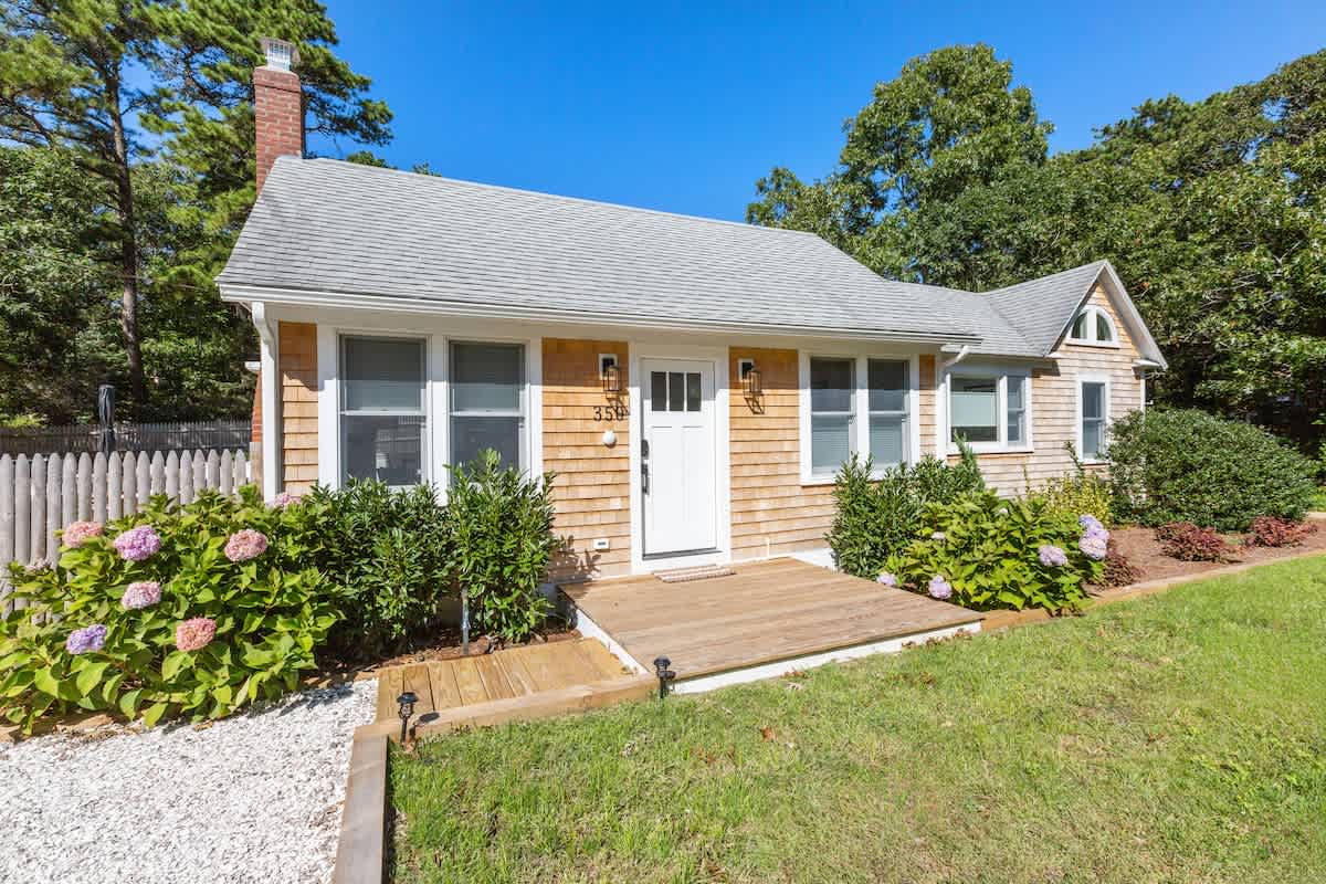 Newly Renovated Home 2 Miles from Cook s Brook Beach on Cape Cod Bay