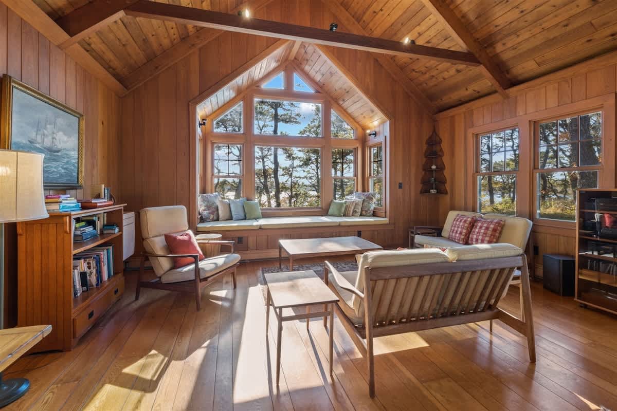 Sweeping Water Views Deeded Beach Access Pet Friendly and AC 7