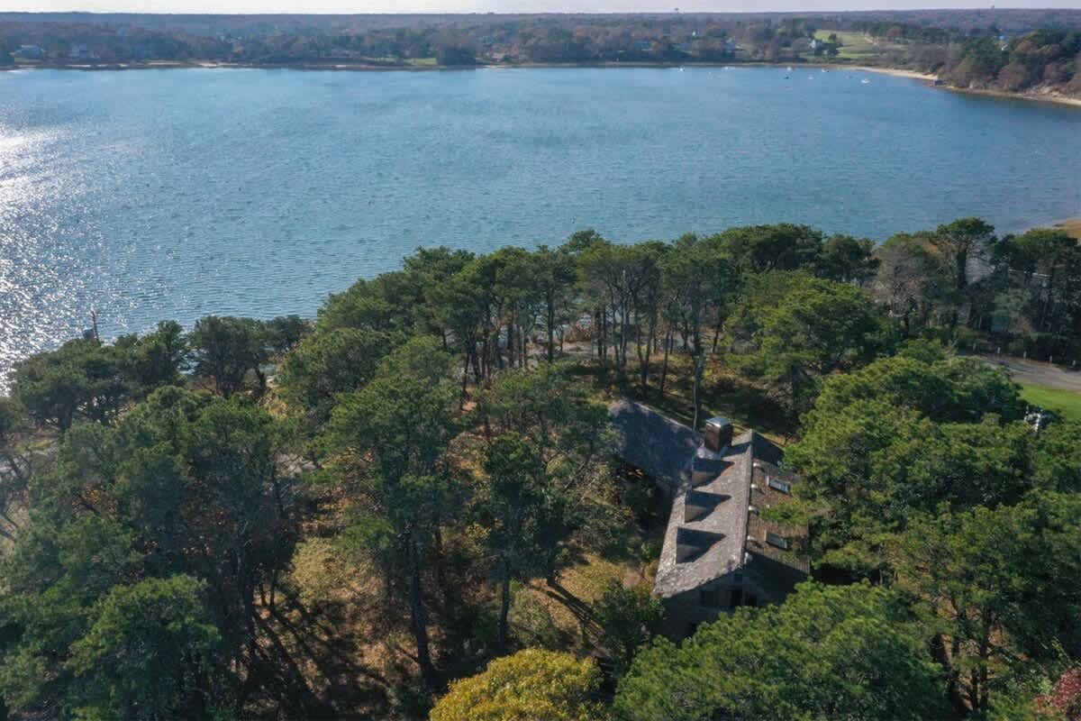 Sweeping Water Views Deeded Beach Access Pet Friendly and AC 2