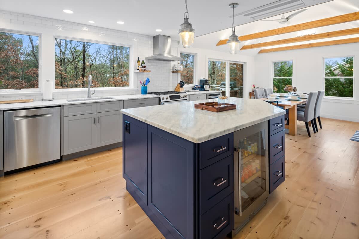 Fully renovated 4 bedroom 3 bathroom home on the National Seashore 4