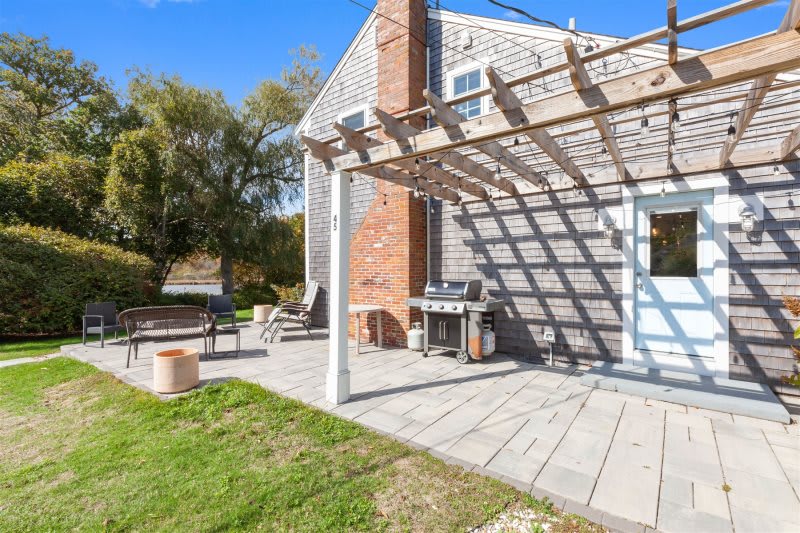 Fully Renovated Chatham 3 Bedroom with Water Views 8