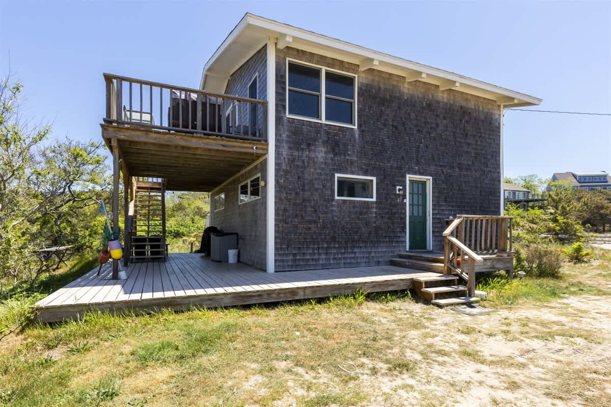 Truro Waterfront Cottage 150 to Private Beach 6