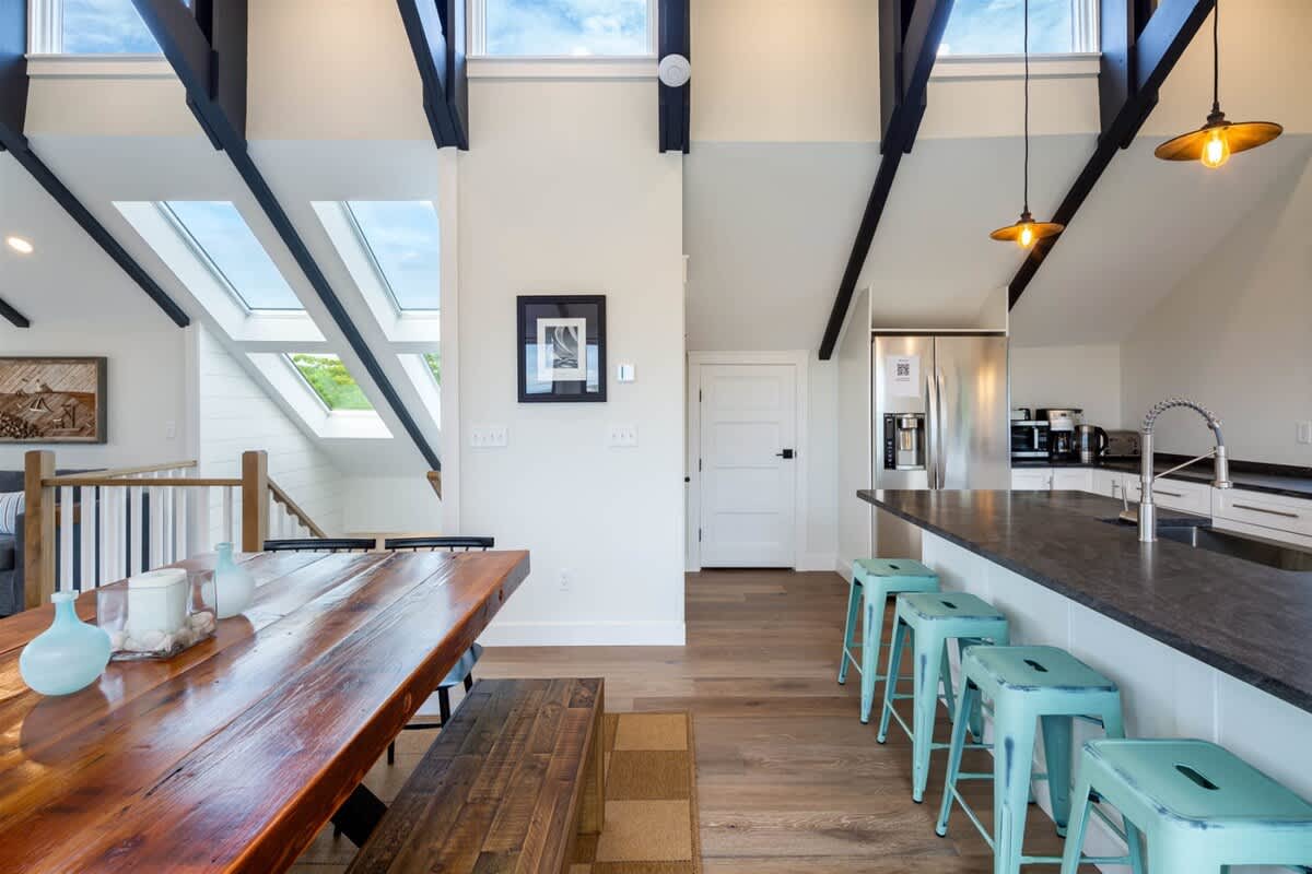 Newly Renovated Home 8