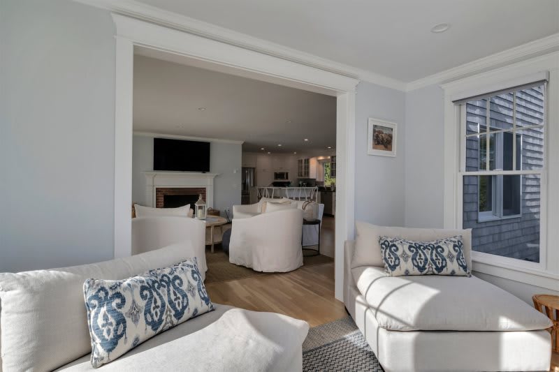 Brilliantly updated 5 Bedroom 8