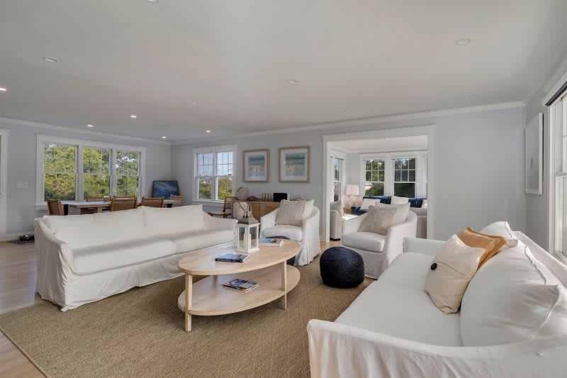 Brilliantly updated 5 Bedroom 6