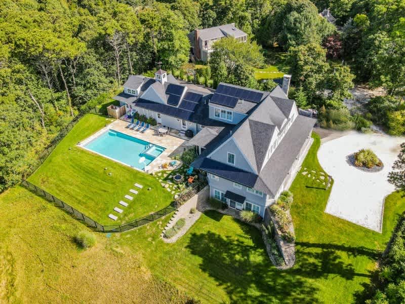 Luxury 6 Bedroom Home 2