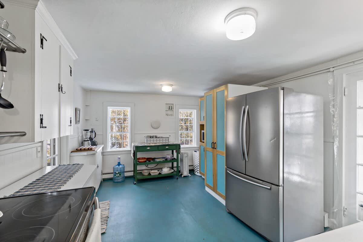 Historic Home and Guest Cottage in the Heart of Beautiful Truro MA 9