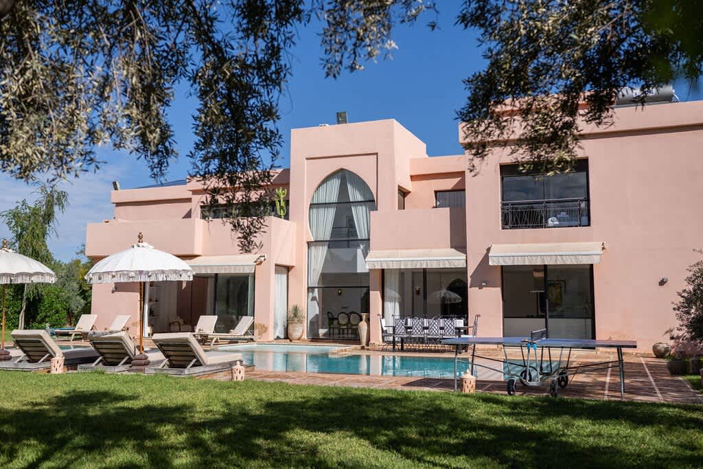 Villa Al Nor: luxe, minimalisme et raffinement aux portes de Marrakech 