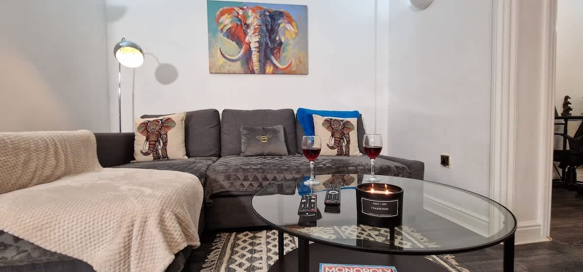Spacious NEC/BHX home
