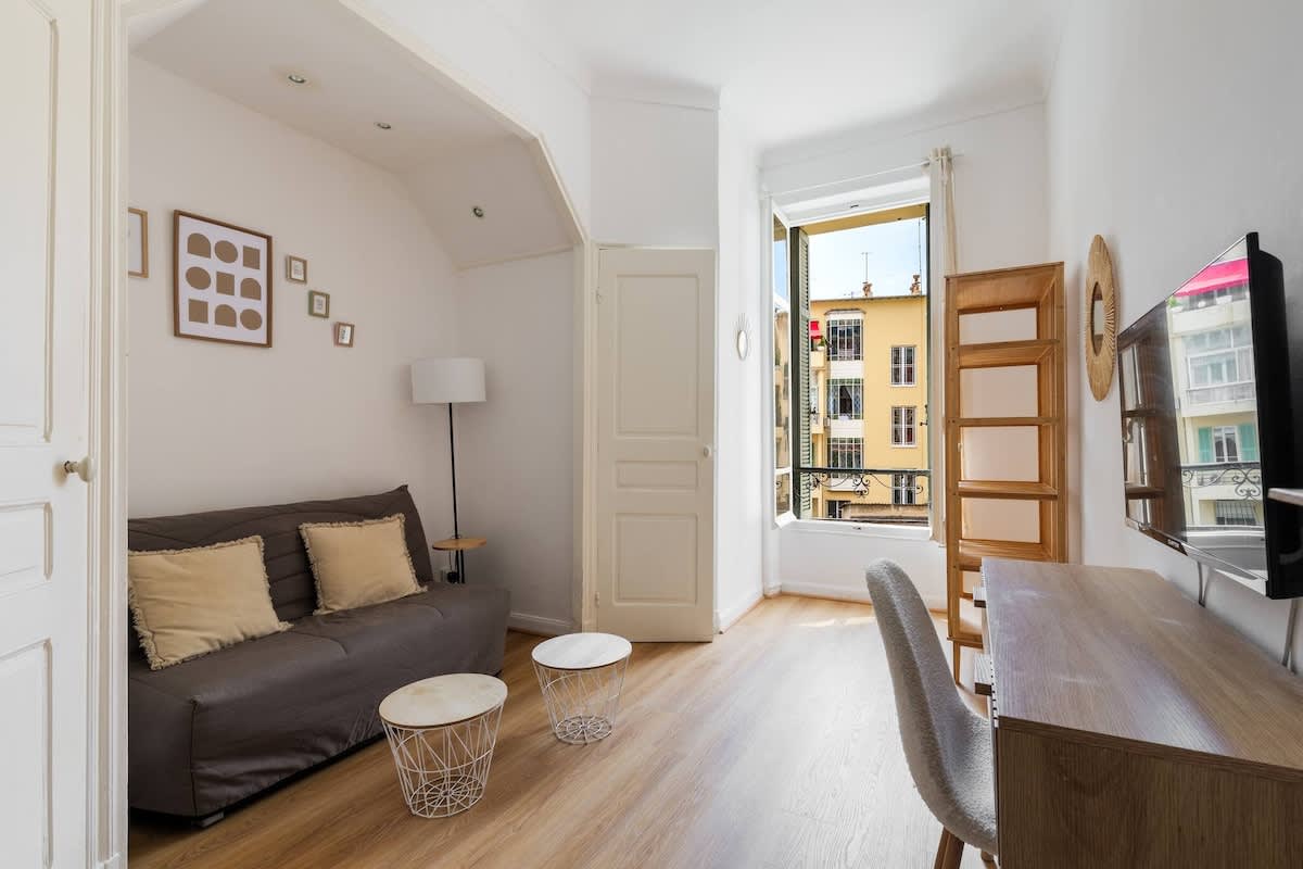 Studio cosy dans une belle copropriété classée