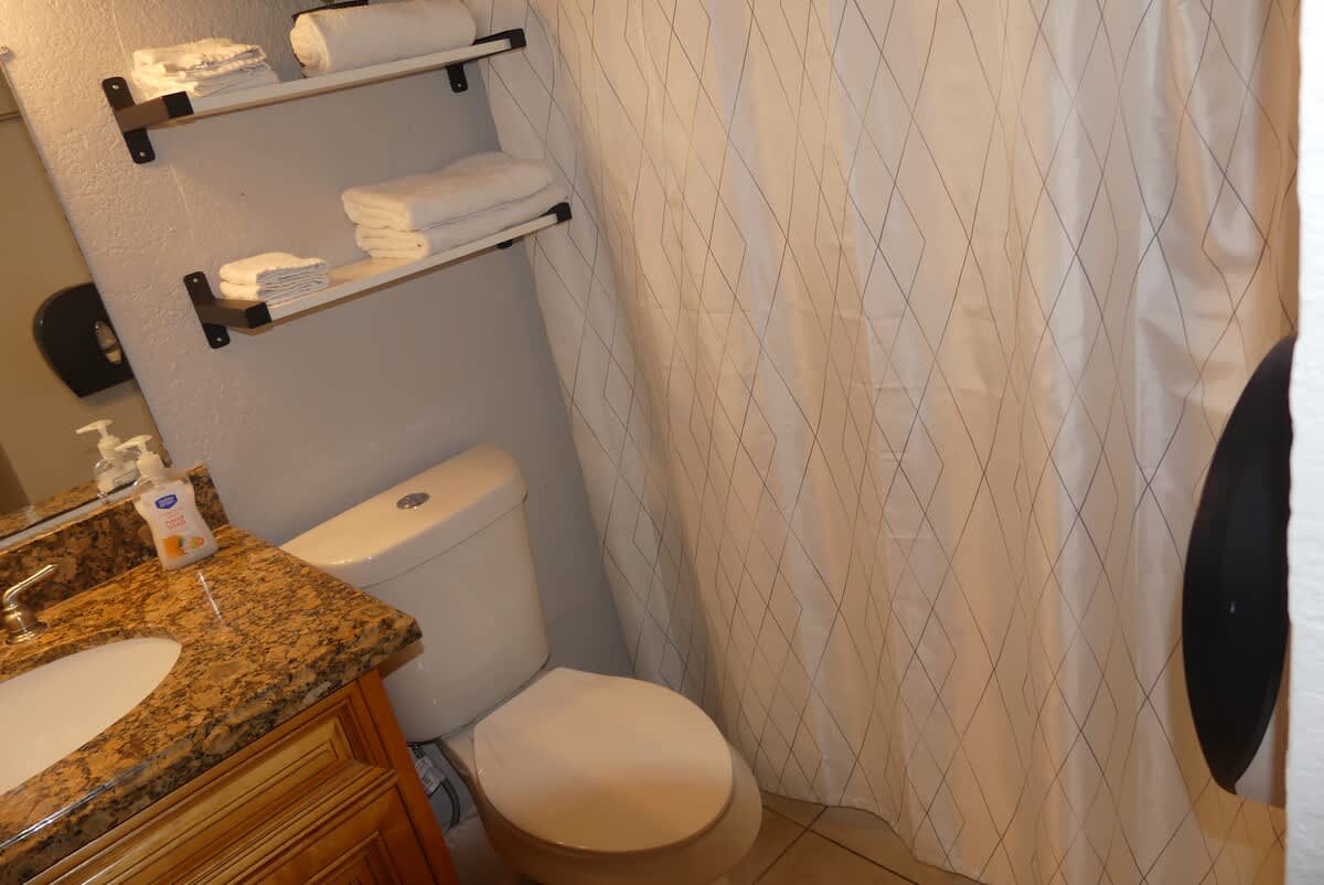 Centrally located cozy 2BR near attractions - Foto 39