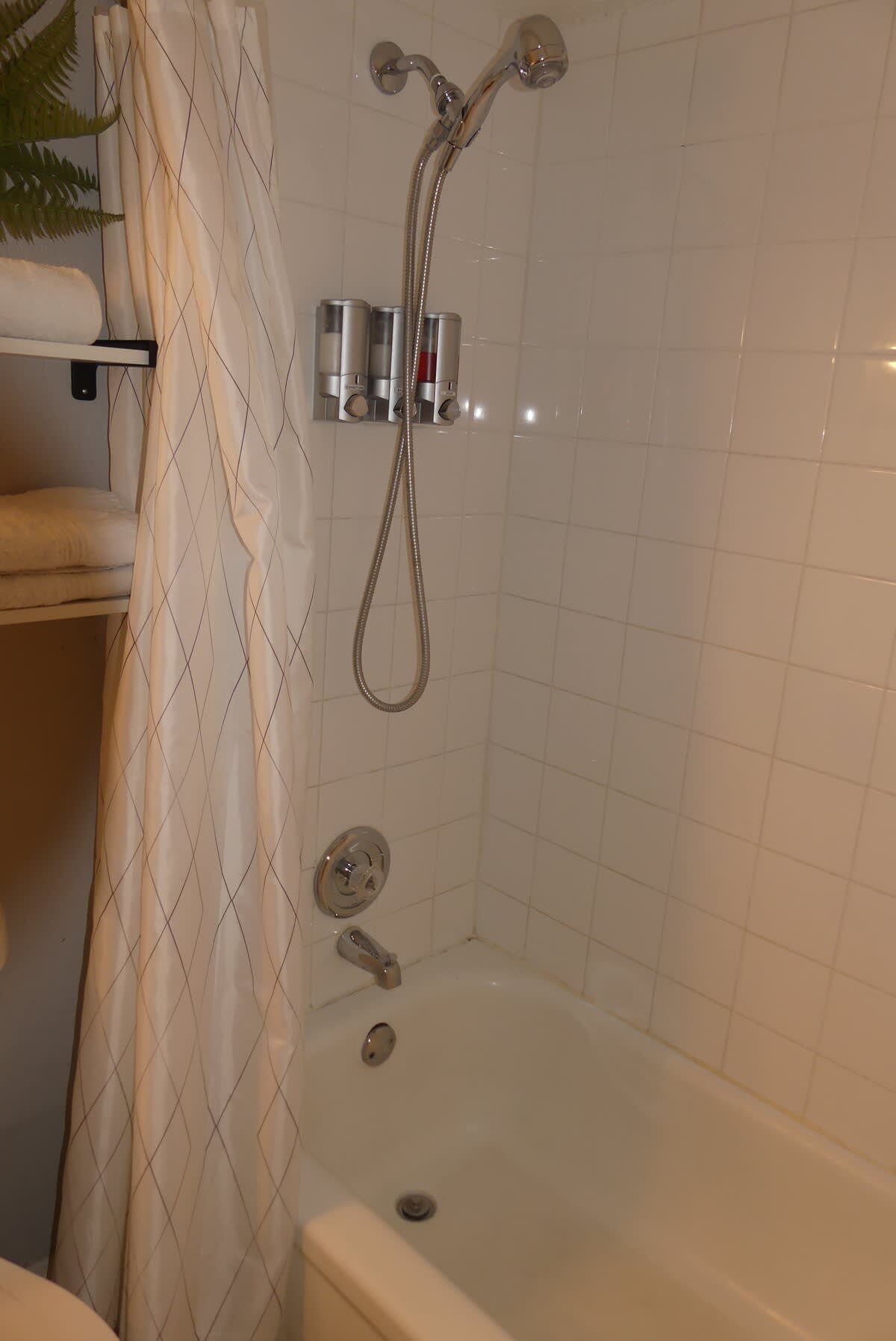 Centrally located cozy 2BR near attractions - Foto 35