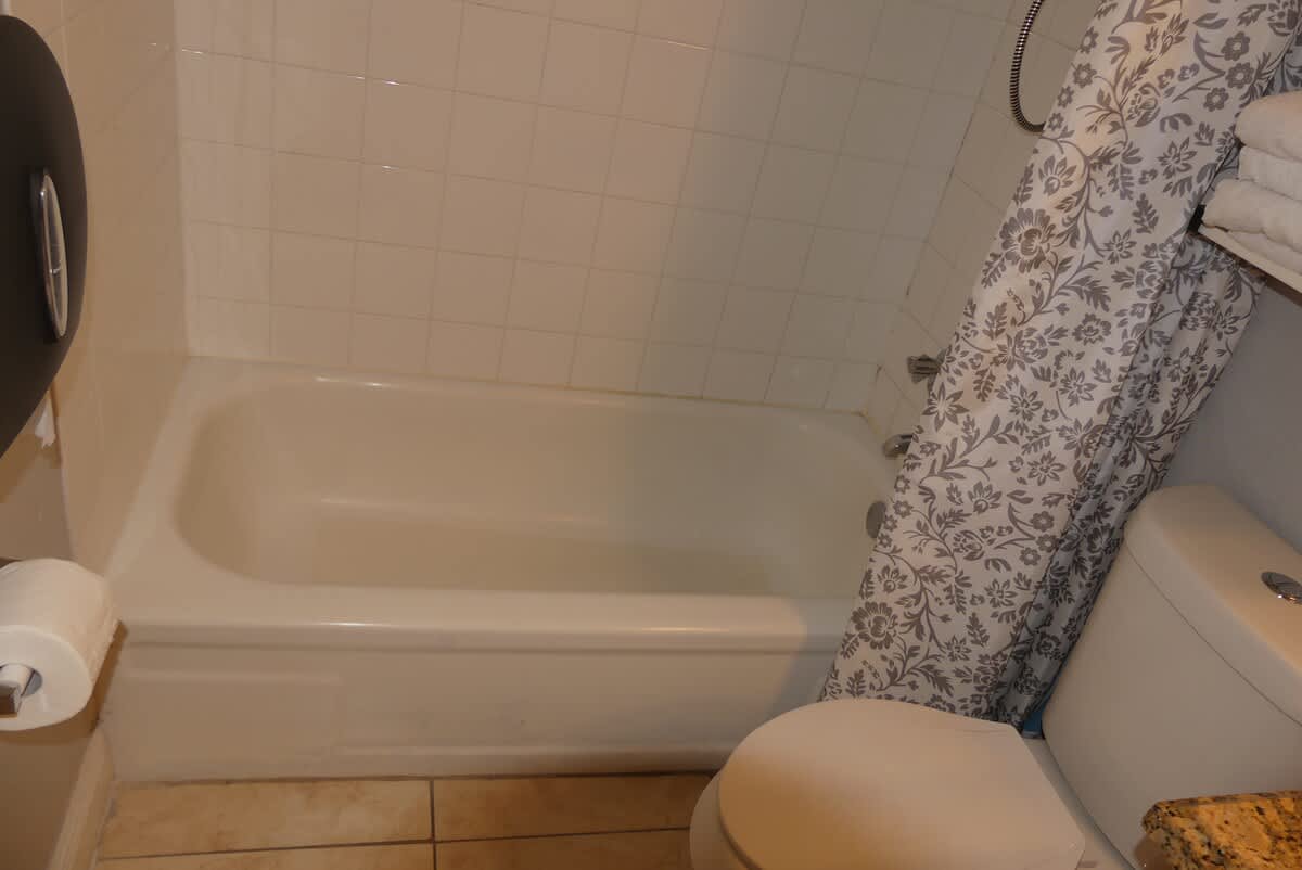 Centrally located cozy 2BR near attractions - Foto 46